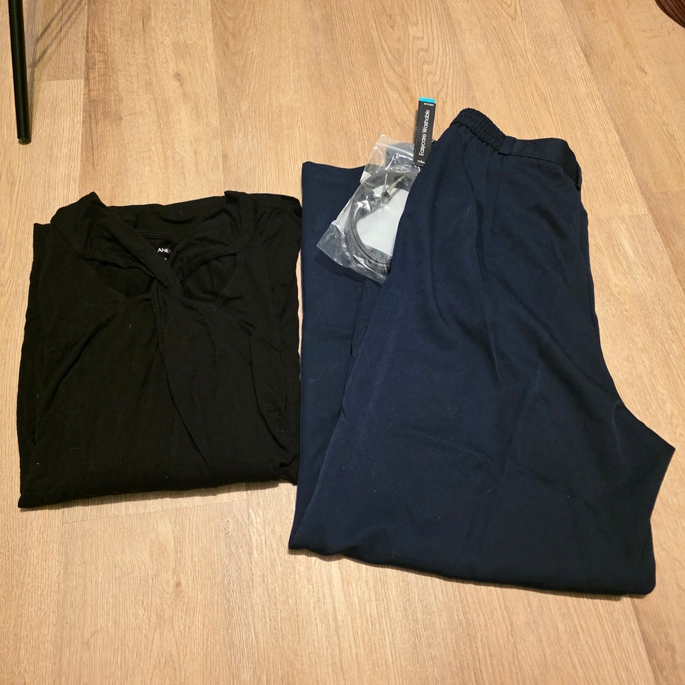 Lane Bryant Twist Top & Briggs New York Navy Pleated Belted Pants Set Womens 16